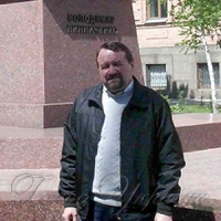 Що нагадує про Винниченка в місті на Інгулі?